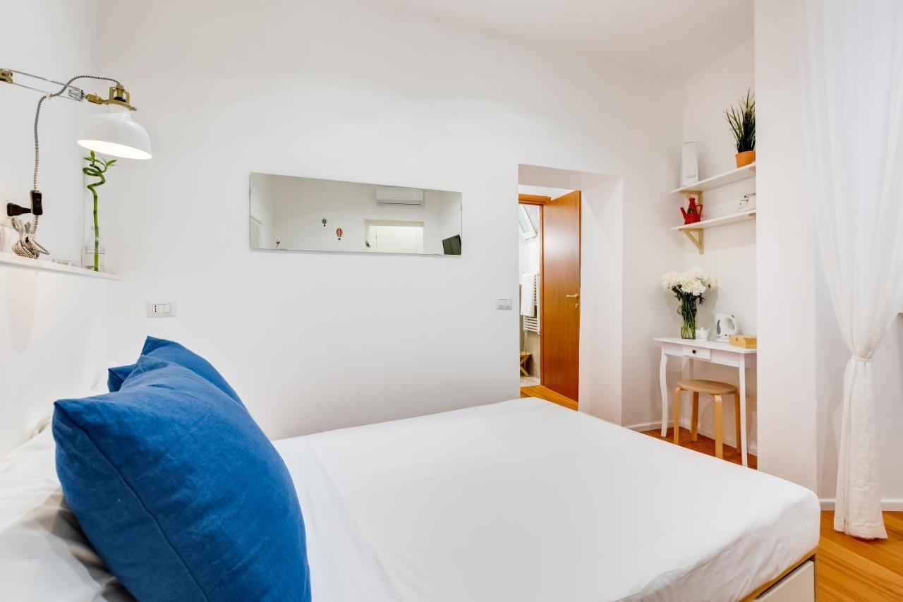 Lovely And Modern Nest Near The Colosseum Рим Екстериор снимка