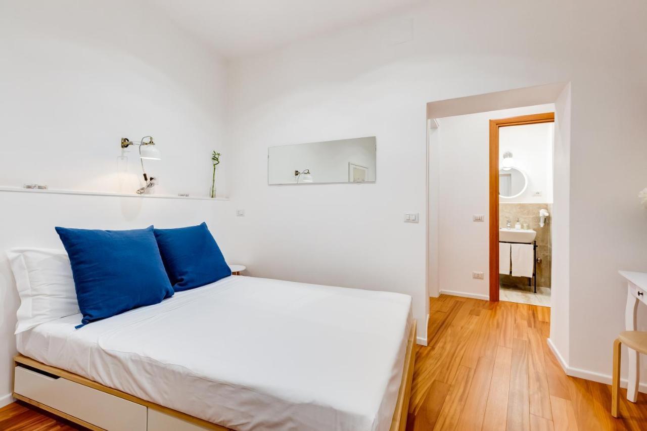 Lovely And Modern Nest Near The Colosseum Рим Екстериор снимка